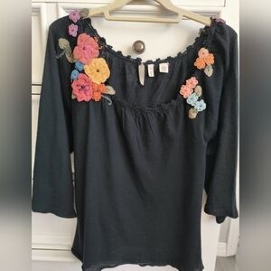 Moth from Anthropology Women's Black Top w/ Beautiful Flowers Along Neckline.